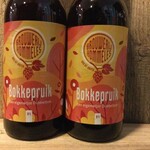 NIEUW BINNEN: Bokkepruik, Hommeles