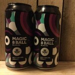 NIEUW BINNEN: Magic 8-Ball, Magic Rock