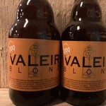 Valeir Blond, Contreras