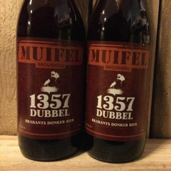 1357 Dubbel, Muifel